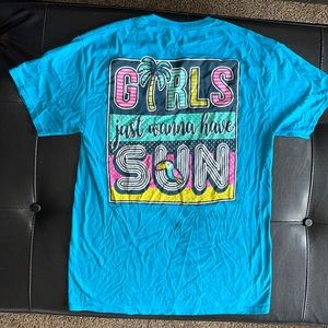 “Girls just wanna have Sun”